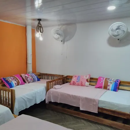 Posada Donde Uriel Playa Tranquila Pendales Exterior photo