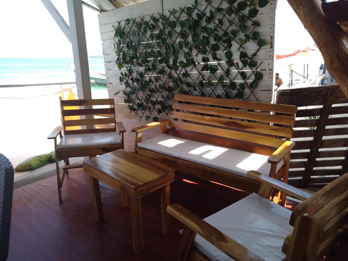 Donde Uriel Playa Tranquila Hotel